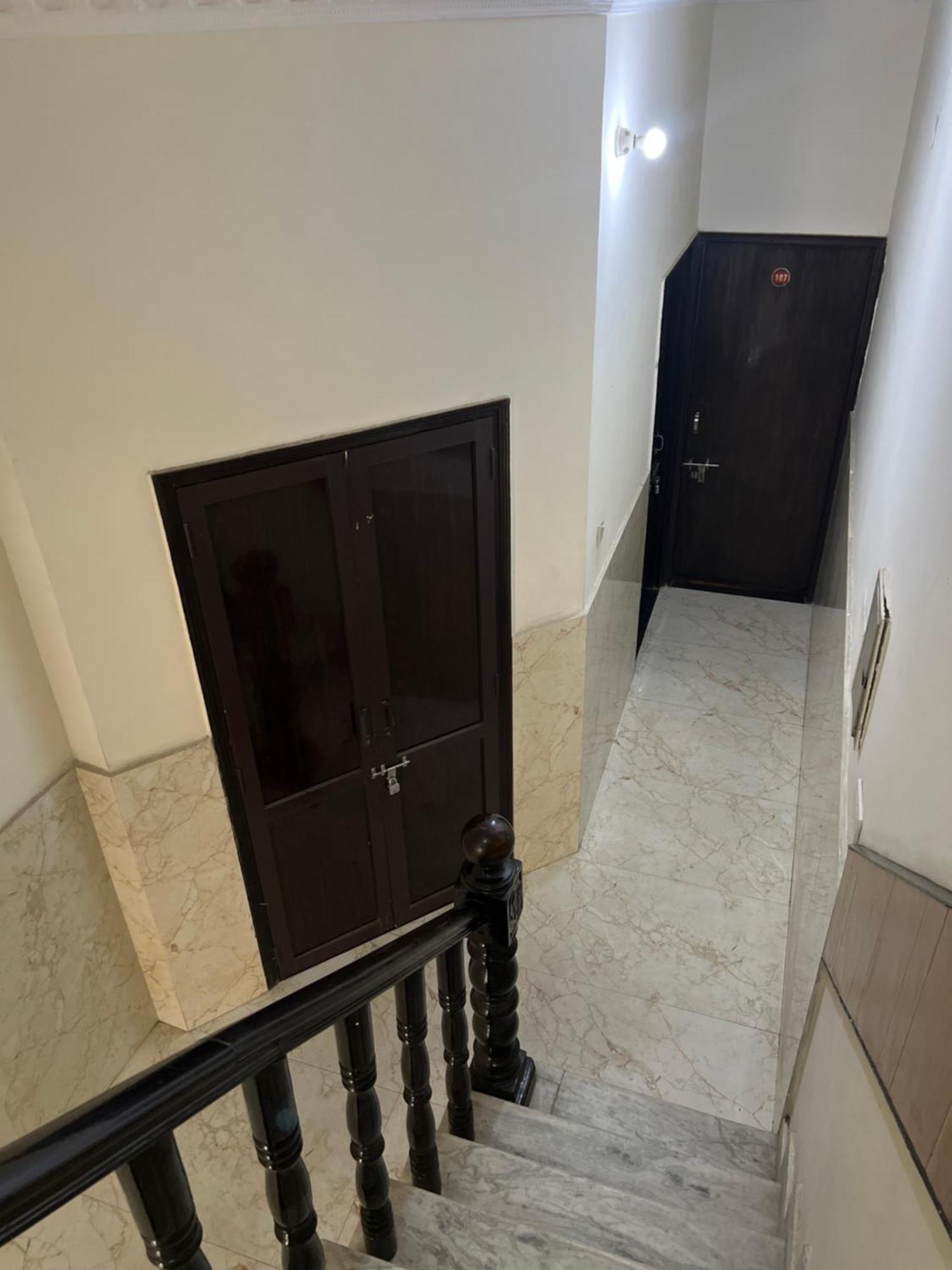 Raja Guest House -- Jalandhar Railway Station -- For Family, Couples, Travellers Buitenkant foto