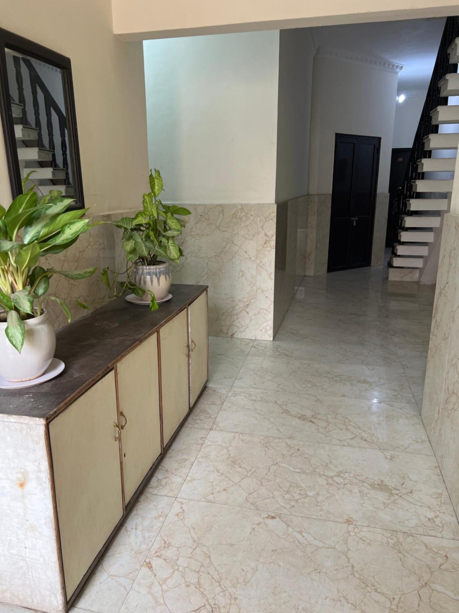 Raja Guest House -- Jalandhar Railway Station -- For Family, Couples, Travellers Buitenkant foto