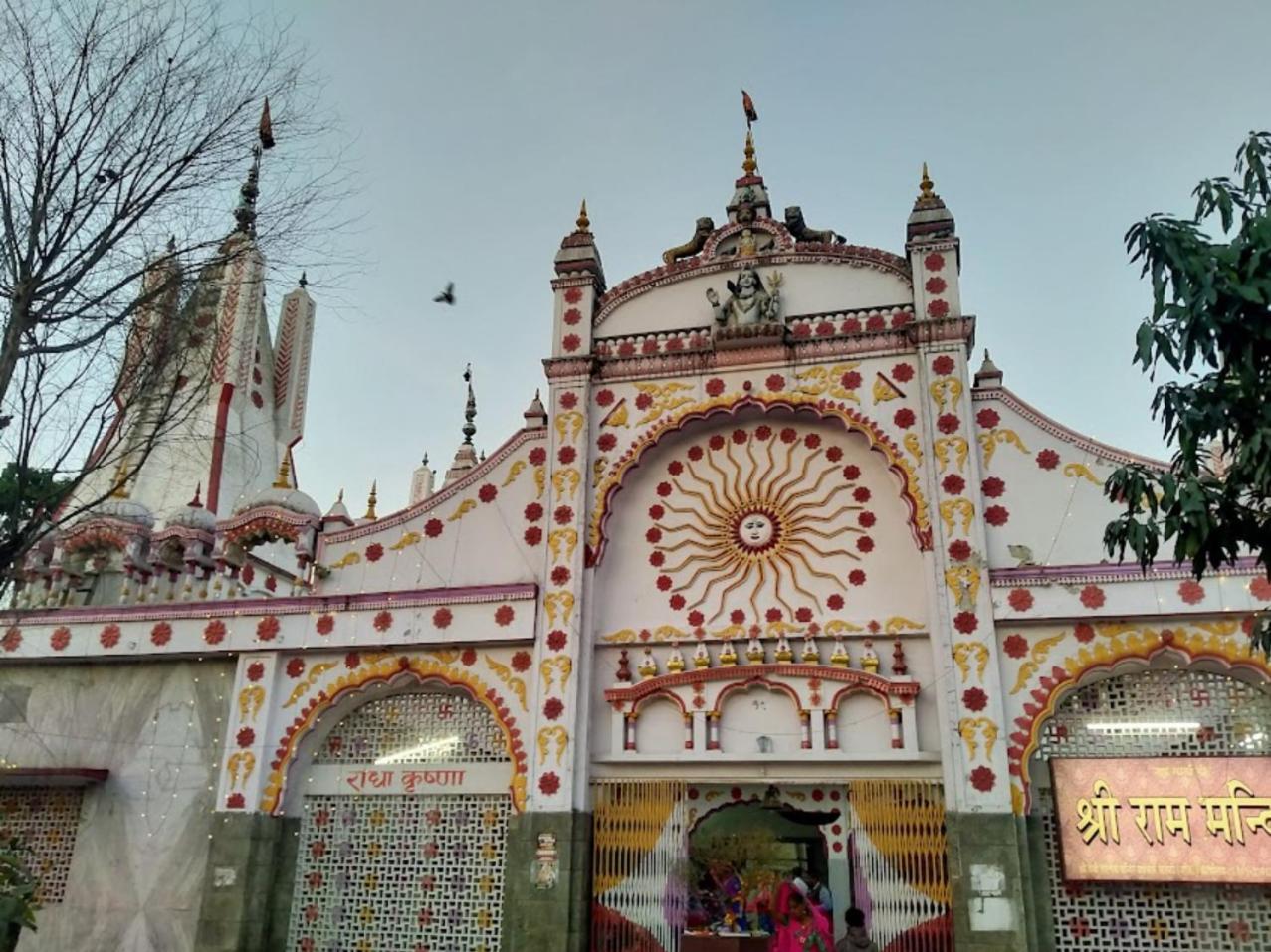 Raja Guest House -- Jalandhar Railway Station -- For Family, Couples, Travellers Buitenkant foto